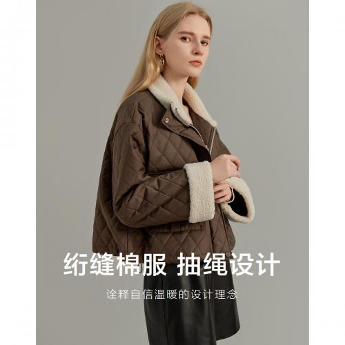 时尚绗缝棉外套