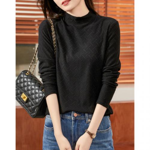 半高领提花亲肤长袖打底衫