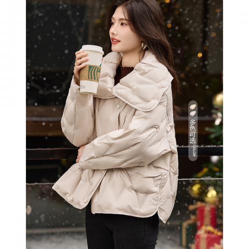 时尚百搭羽绒服