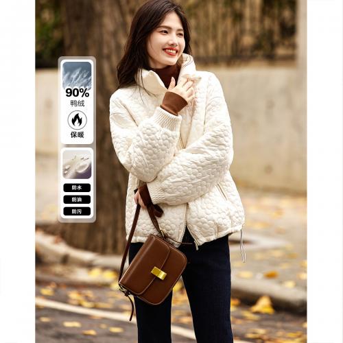 甜美时尚棉羽绒服