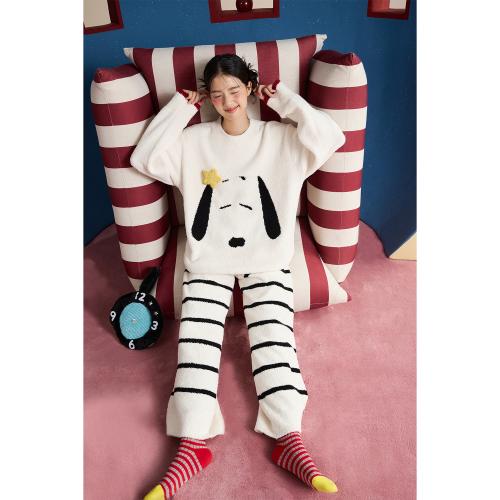 yso【史努比系列】睡衣女秋冬轻软半边绒卡通休闲加绒女家居服D