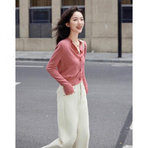 【童趣针织开衫】2024冬元气减龄皮粉缤纷刺绣点缀设计针织衫