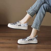 2024春夏新款时尚潮流休闲度假日常通勤百搭小花厚底一脚蹬