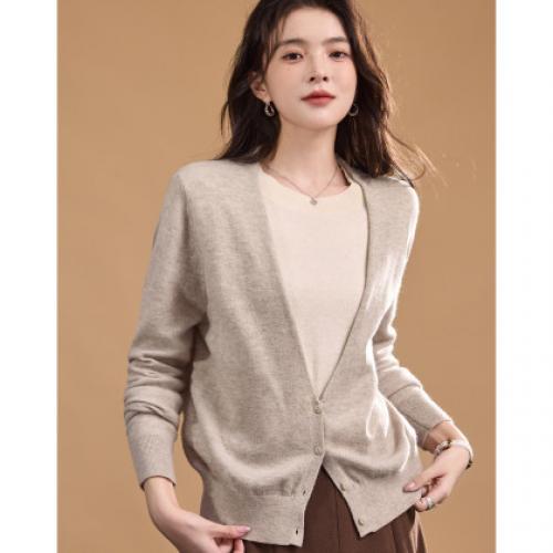 【醇柔100绵羊毛】冬季假两件内圆领外V领线衫拼色针织衫上衣