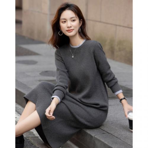 【松弛美学】冬季设计感假两件纤绒纱圆领撞色A字小个子女连衣裙