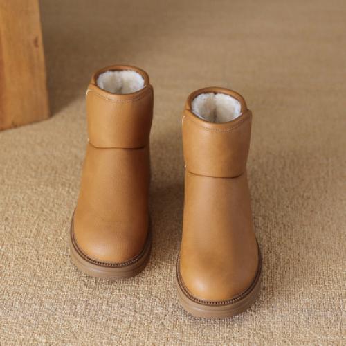 潮流简约日常通勤纯色百搭三角玫瑰雪地靴女靴