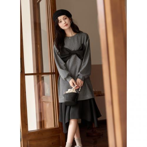 【温柔卫衣裙】温柔甜美不规则裙蝴蝶结装饰堆堆袖减龄连衣裙