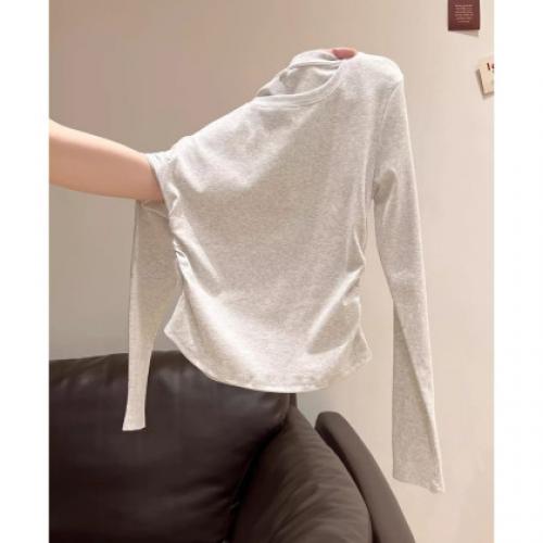 唐狮2026春秋季打底衫女长袖净色圆领套头修身收腰设计感独特显瘦