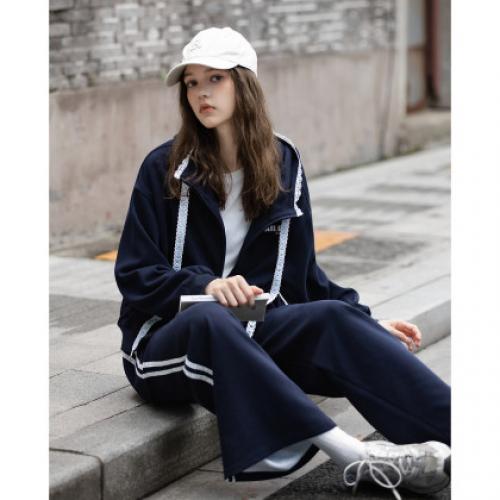 唐狮2026秋冬季套装女开衫连帽卫衣蕾丝设计感独特小众卫裤子套装