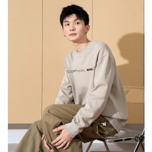 唐狮新款男卫衣前胸字母设计圆领卫衣青少年上衣宽松百搭潮