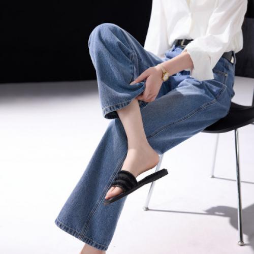 德玛纳【越简单越时髦】春秋阳光棉街拍风斜袋直筒裤装饰挖袋女式牛仔裤G540322142602