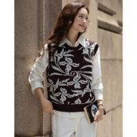 【提花诗人】秋季复古风花朵提花线衫圆领无袖马甲针织衫女上衣