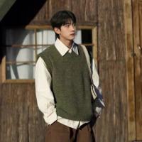 唐狮2026秋冬季毛衣男款背心小v领花纱外穿百搭休闲绿色毛线衫